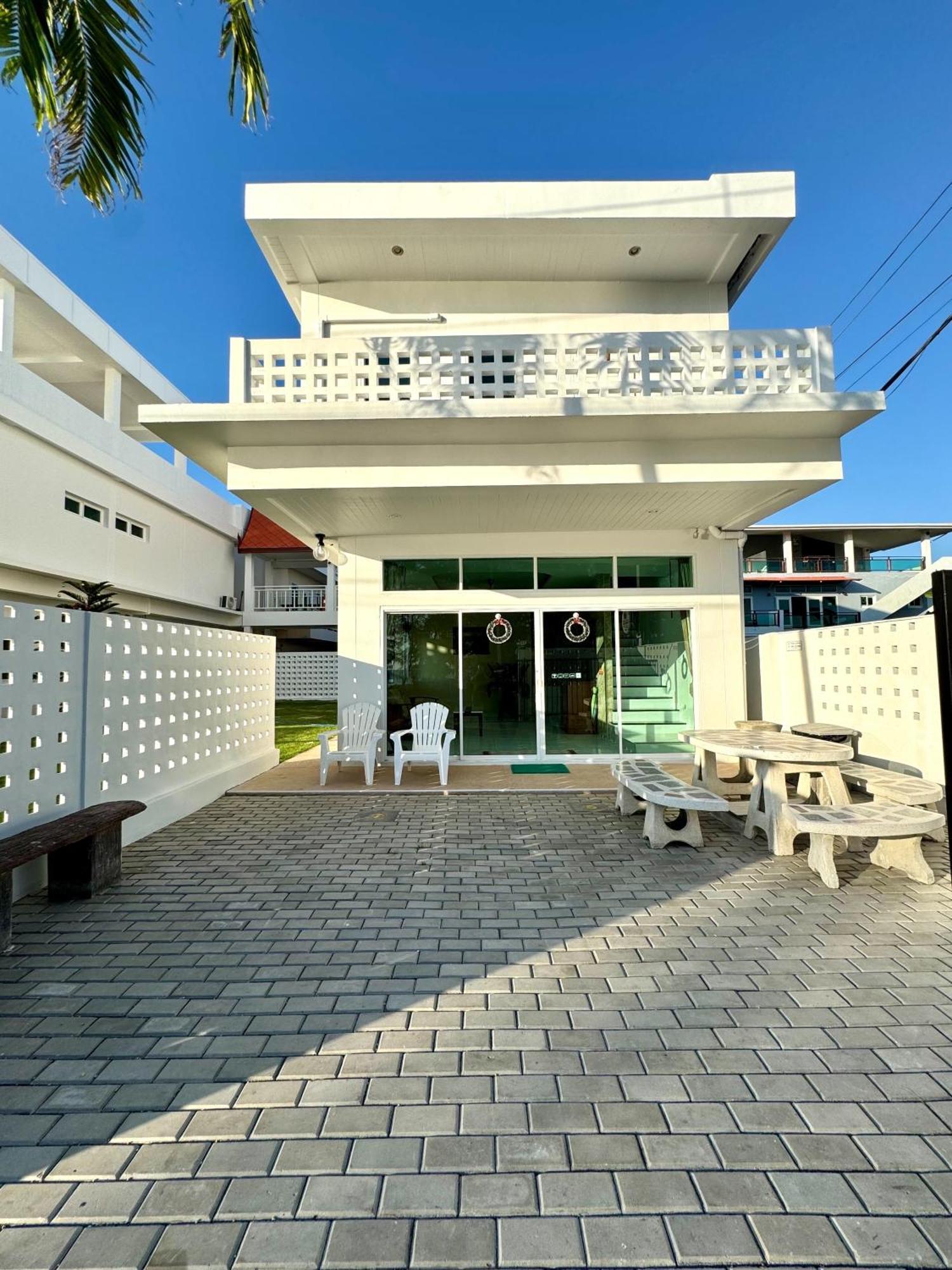 Privaterayong Hotel Exterior photo
